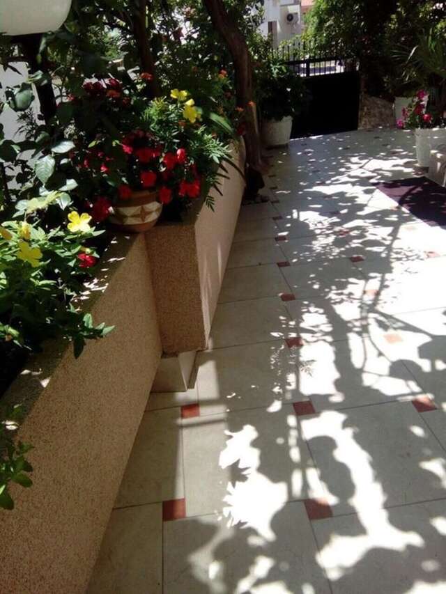 Гостевой дом Apartments Gazi Улцинь-35